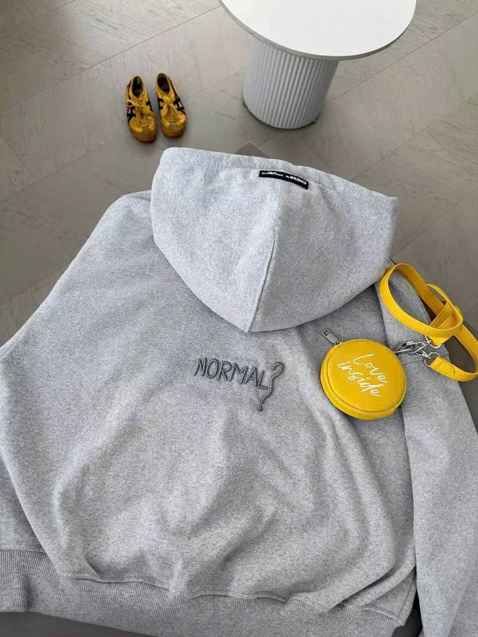 Khoác nỉ thêu Normal